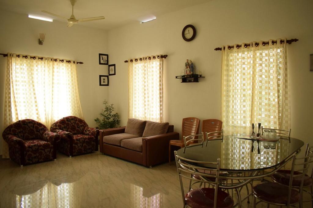 Villa Mariana Kochi ภายนอก รูปภาพ