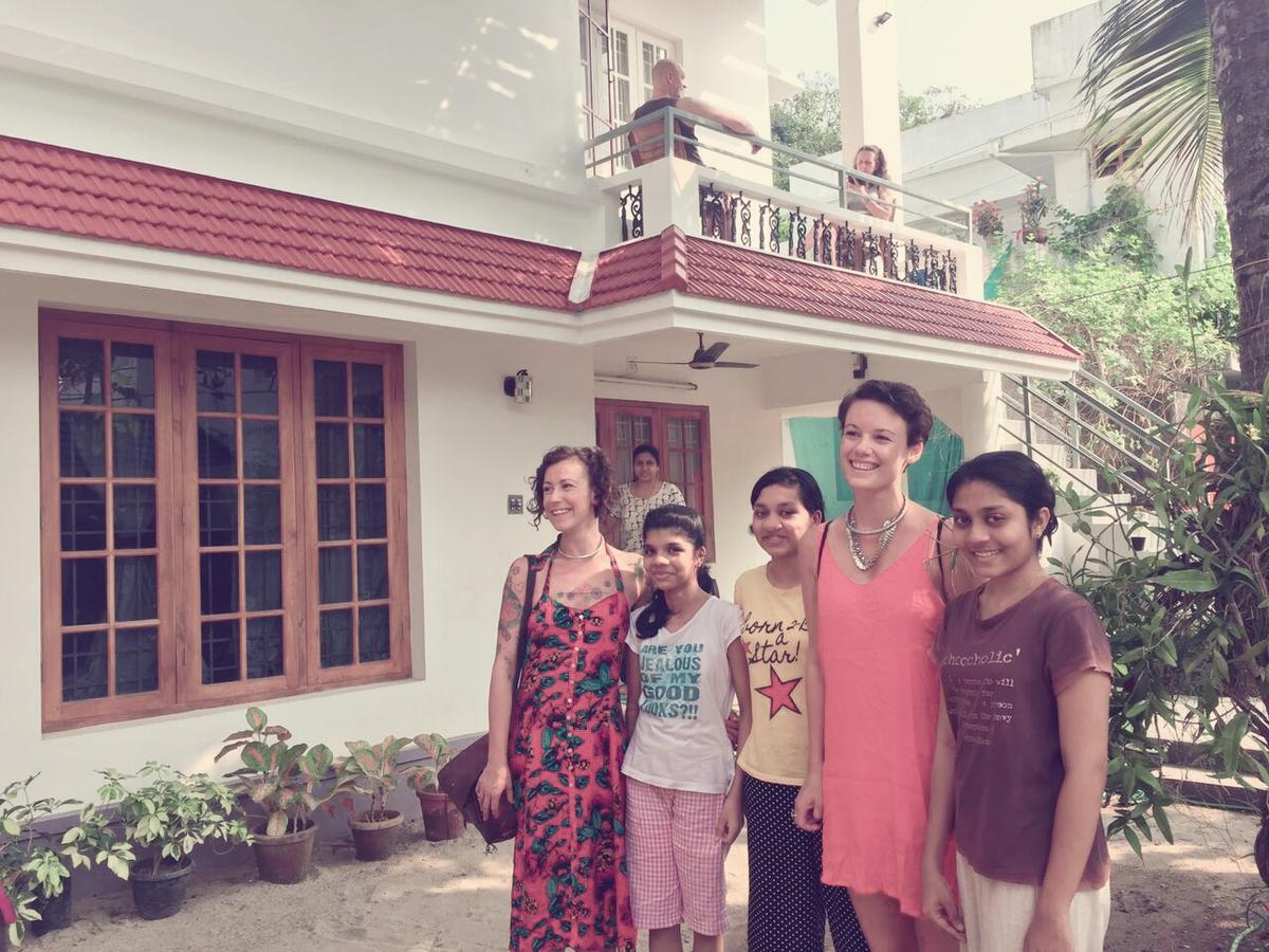 Villa Mariana Kochi ภายนอก รูปภาพ
