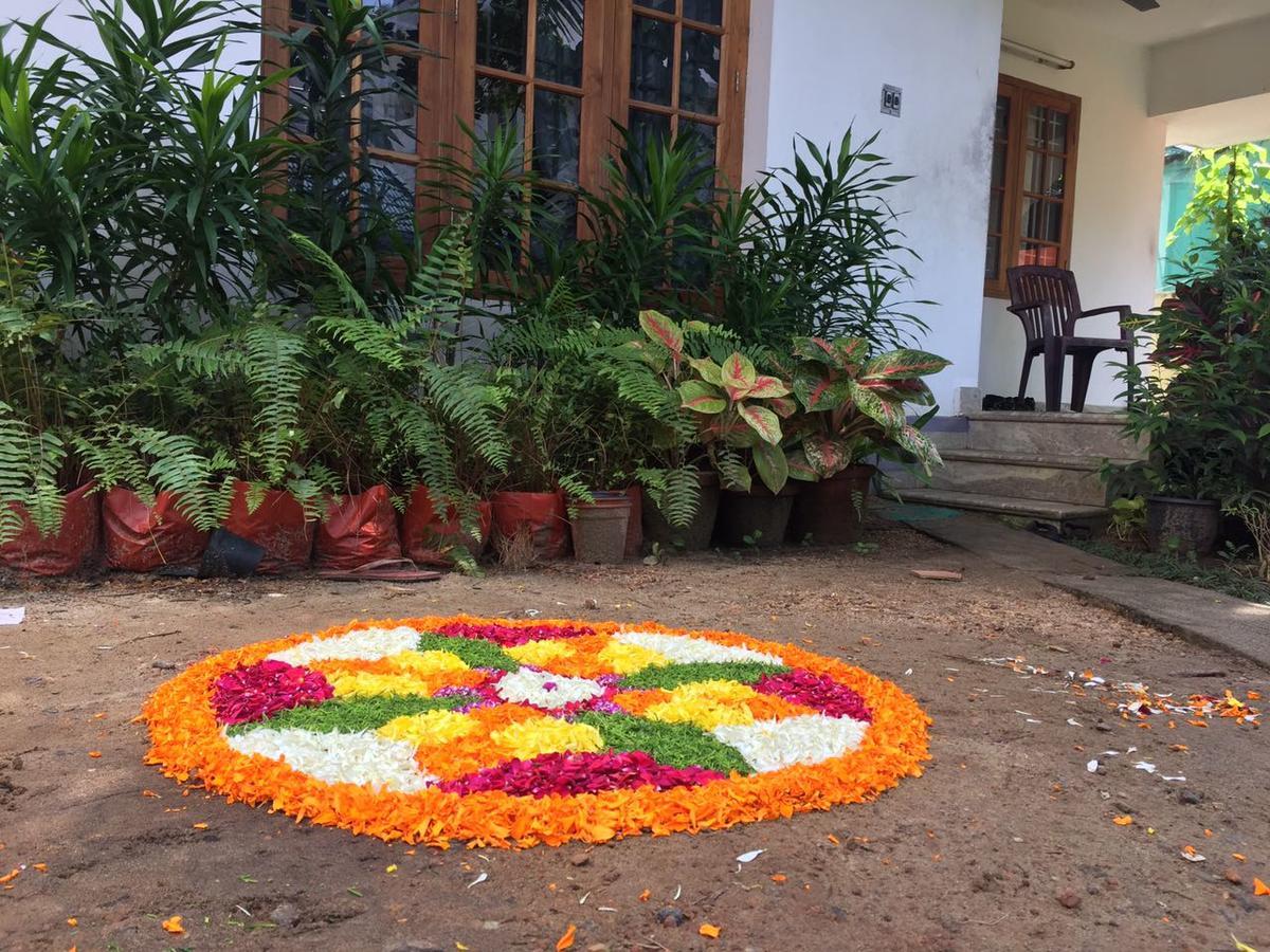 Villa Mariana Kochi ภายนอก รูปภาพ